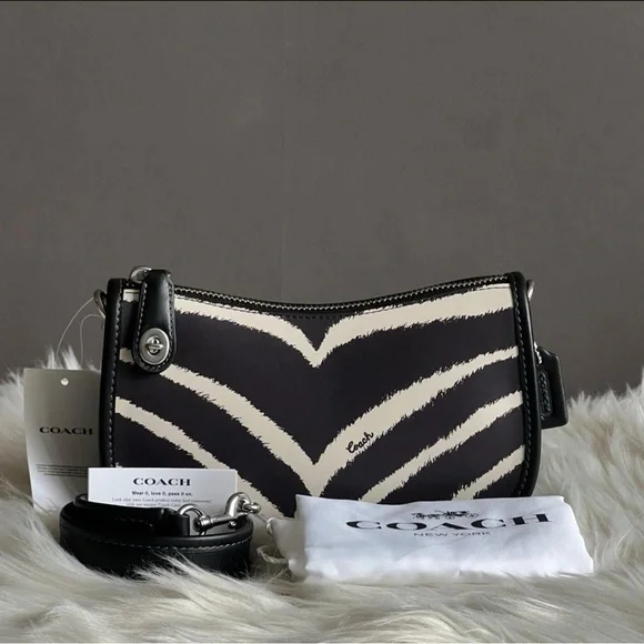 CM514 - Coach Swinger 20 with Zebra Print - Picture 11 of 12
